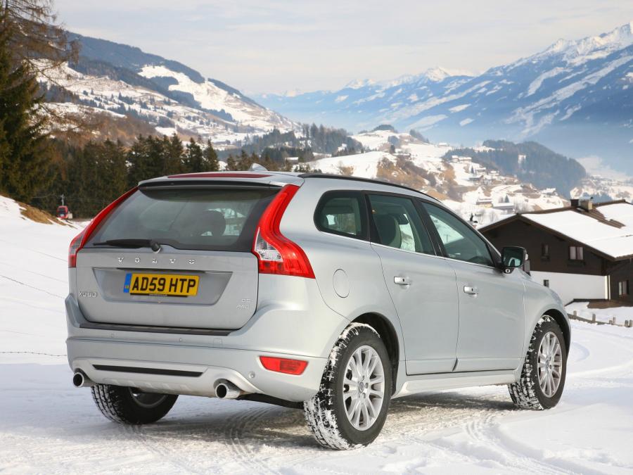  Volvo XC60 R-Design 2009 года  (UK) (фото 5 из 29)